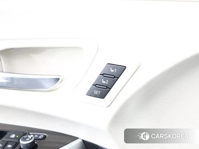 Toyota Sienna 4th Generation 2023 Белый из Кореи, фото 2