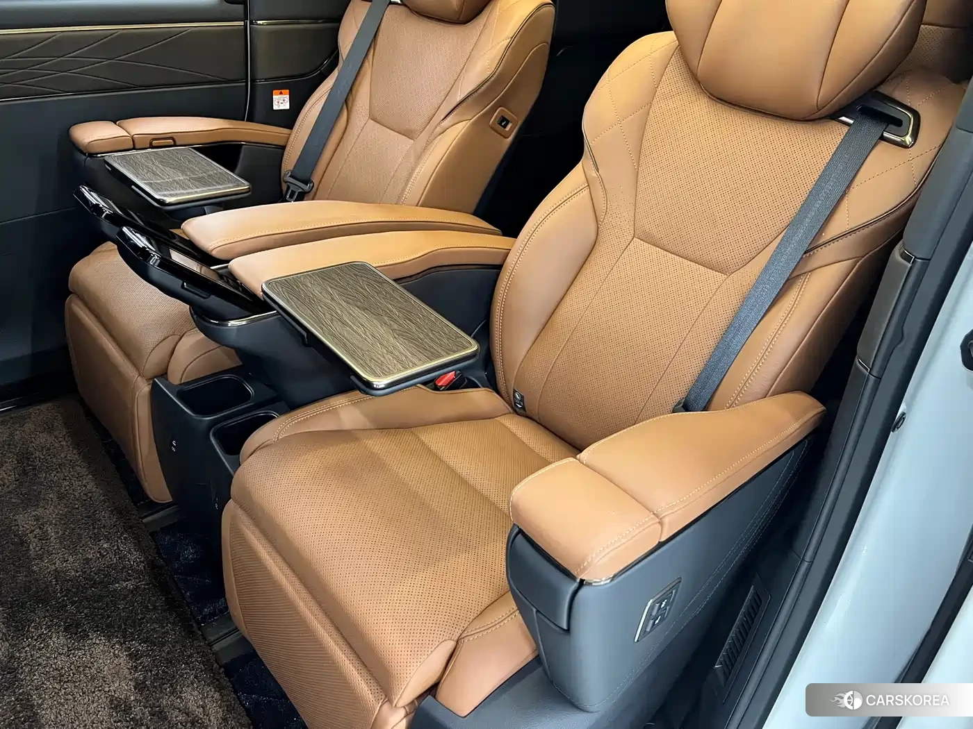 Toyota Vellfire 2025 Белый из Китая, фото 2