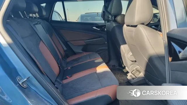 Volkswagen ID.4 2023 Синий из Кореи, фото 2