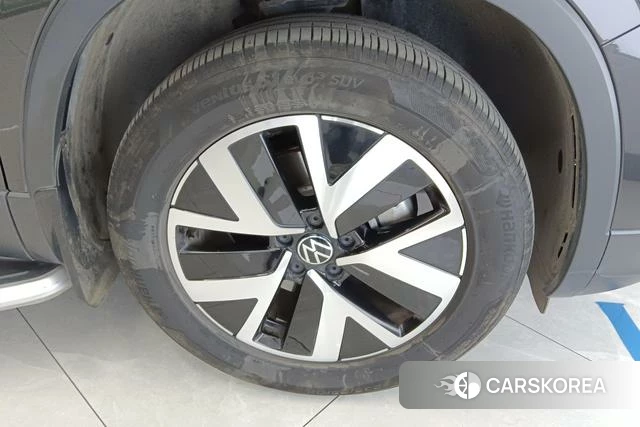 Volkswagen Tanyue 2024 Черный из Китая, фото 2