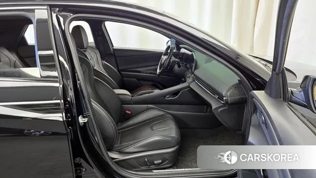 Hyundai Avante (CN7) 2022 Черный из Кореи, фото 2