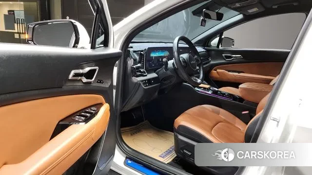 Kia Sportage 5th Generation Hybrid 2023 Белый из Кореи, фото 2