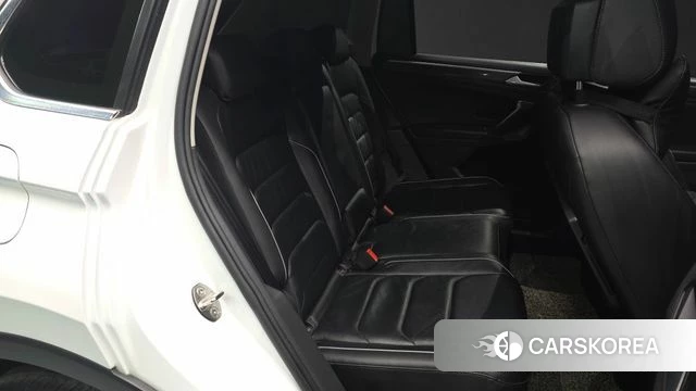 Volkswagen Tiguan second Generation 2020 Белый из Кореи, фото 2