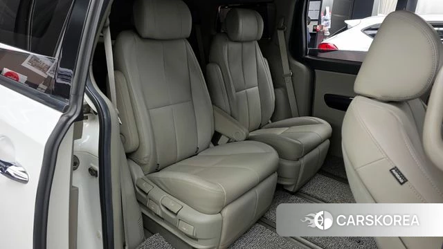 Kia The New Carnival 2019 Белый из Кореи, фото 2