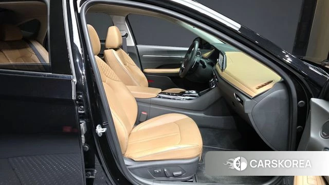 Hyundai Sonata (DN8) 2019 Черный из Кореи, фото 2
