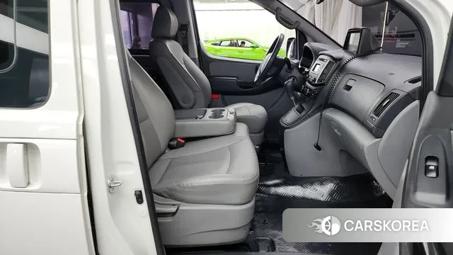 Hyundai The New Grand Starex 2019 Белый из Кореи, фото 2