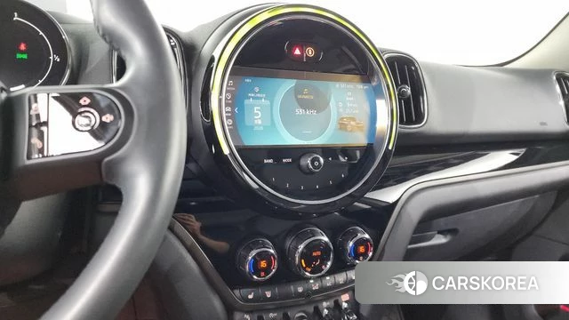 Mini Cooper Countryman 2023 Жемчужный цвет из Кореи, фото 2