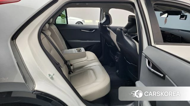 Kia Di Ol Nu Niro 2022 Белый из Кореи, фото 2