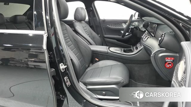 Mercedes-Benz E-Class W213 2022 Черный из Кореи, фото 2