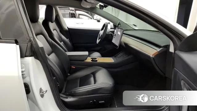 Tesla Model 3 2021 Белый из Кореи, фото 2