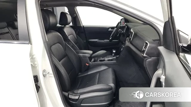 Kia Sportage 4th Generation 2018 Белый из Кореи, фото 2