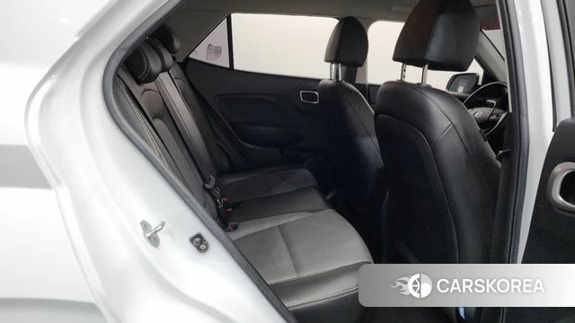 Hyundai Venue 2021 Белый из Кореи, фото 2