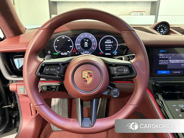 Porsche Panamera (976) 2024 Черный из Кореи, фото 2