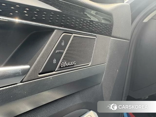 Volkswagen Passat 2023 Черный из Китая, фото 2