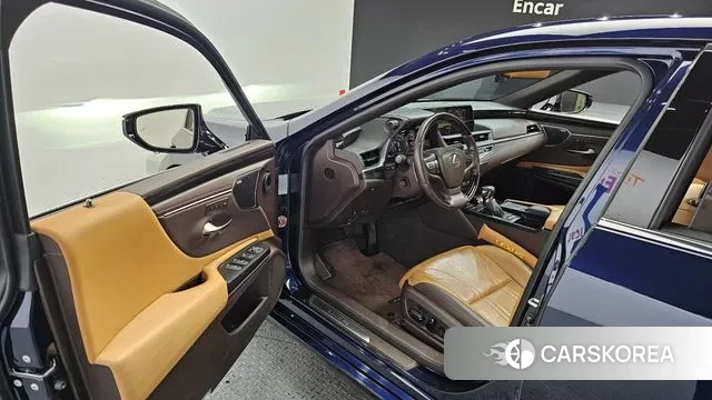 Lexus ES300h 7th generation 2020 Синий из Кореи, фото 2