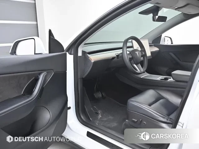 Tesla Model Y 2021 Белый из Кореи, фото 2