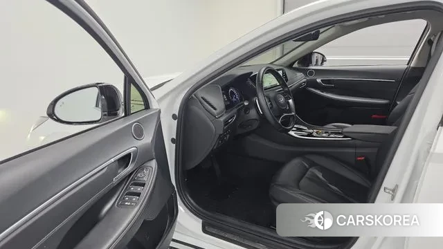 Hyundai Sonata (DN8) 2022 Белый из Кореи, фото 2