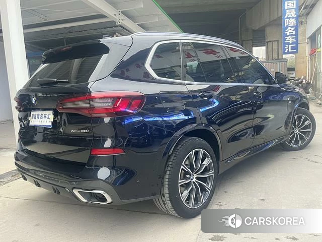 BMW X5 (imported) 2021 Черный из Китая, фото 2