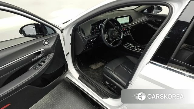 Hyundai Sonata (DN8) 2022 Белый из Кореи, фото 2