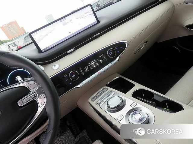 Genesis GV70 2023 Белый из Кореи, фото 2