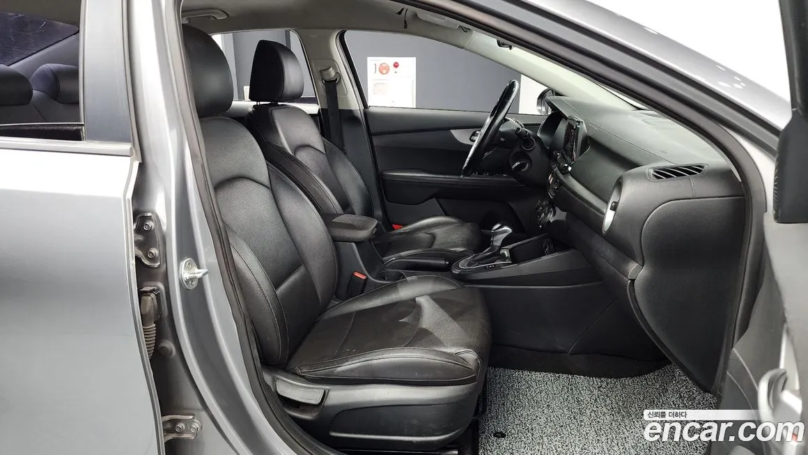 Kia Come New K3 2018 Серебристо-серый из Кореи, фото 2