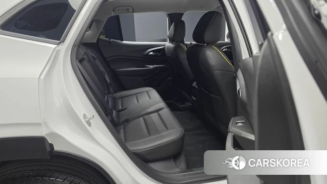 Chevrolet (GM Daewoo) Trax Crossover 2024 Белый из Кореи, фото 2