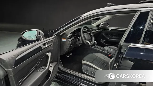 Volkswagen Arteon 2022 Черный из Кореи, фото 2
