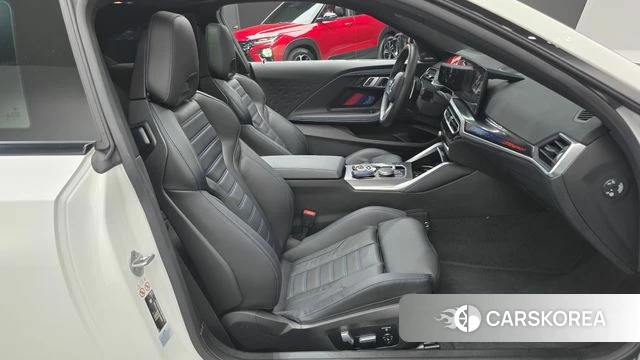 BMW 2 Series (G42) 2023 Белый из Кореи, фото 2