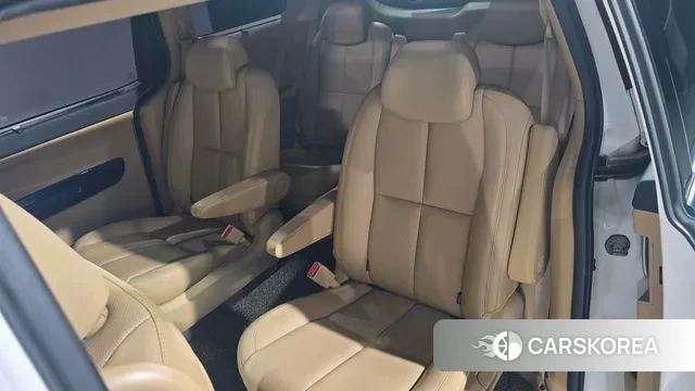 Kia The New Carnival 2019 Белый из Кореи, фото 2