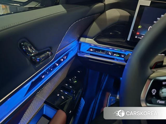 BMW 7 Series (G70) 2025 Черный из Кореи, фото 2