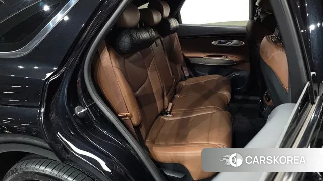 Genesis GV70 2021 Черный из Кореи, фото 2