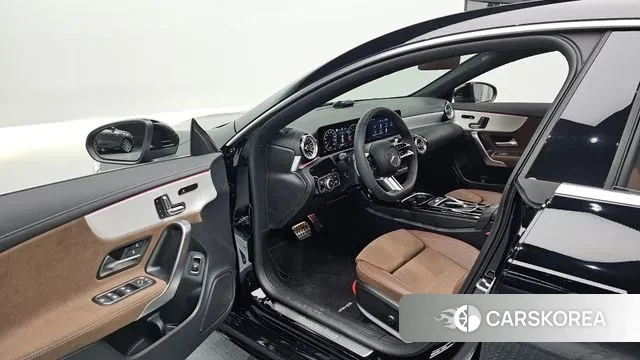 Mercedes-Benz CLA-Class C118 2025 Черный из Кореи, фото 2