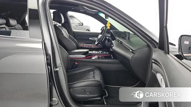 Genesis GV70 2023 Серый из Кореи, фото 2