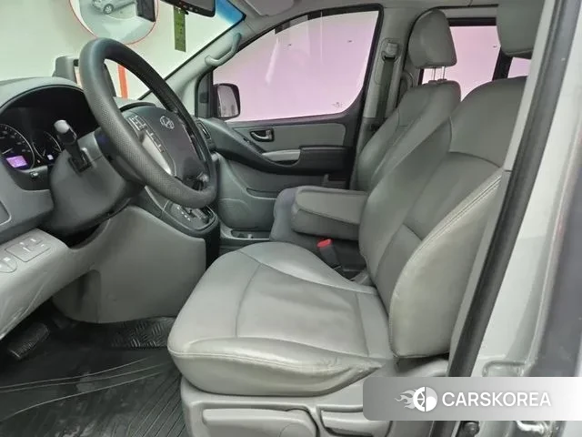 Hyundai The New Grand Starex 2018 Серебряный из Кореи, фото 2