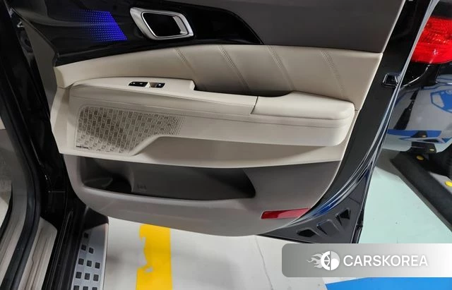 Kia The New Carnival 4th Generation 2024 Черный из Кореи, фото 2