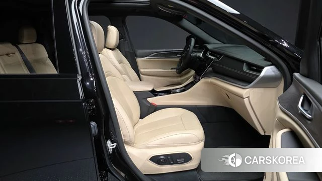 Jeep Grand Cherokee (WL) 2023 Черный из Кореи, фото 2