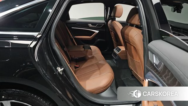 Audi A6 (C8) 2022 Черный из Кореи, фото 2