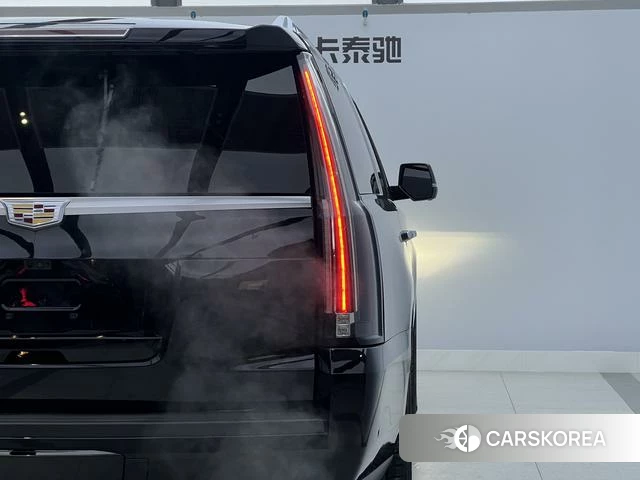 Cadillac Escalade ESCALADE 2019 Черный из Китая, фото 2