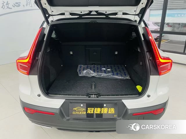Volvo XC40 2020 Белый из Китая, фото 2