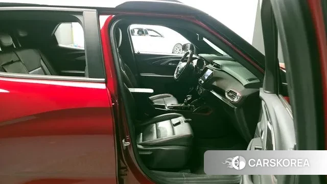Chevrolet (GM Daewoo) Trailblazer 2020 Красный из Кореи, фото 2