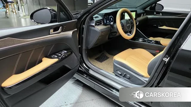 Kia K5 3rd generation 2022 Черный из Кореи, фото 2