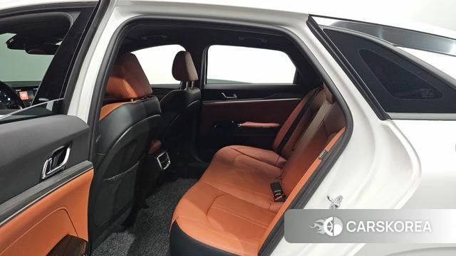 Kia The New K5 3rd generation 2024 Белый из Кореи, фото 2