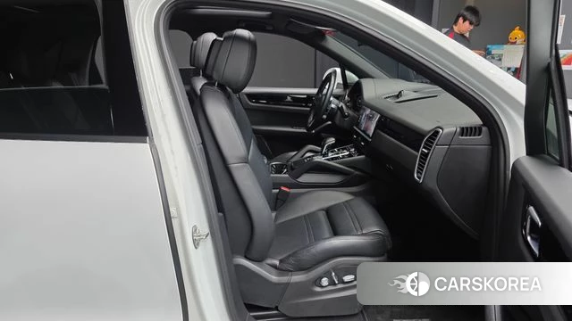 Porsche Cayenne (PO536) 2020 Белый из Кореи, фото 2