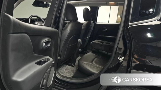 Jeep Renegade 2022 Черный из Кореи, фото 2