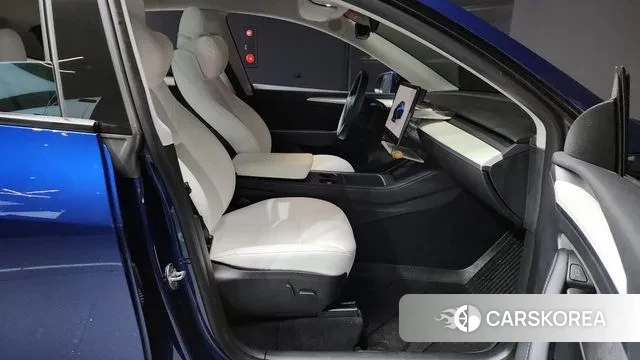 Tesla Model Y 2023 Синий из Кореи, фото 2