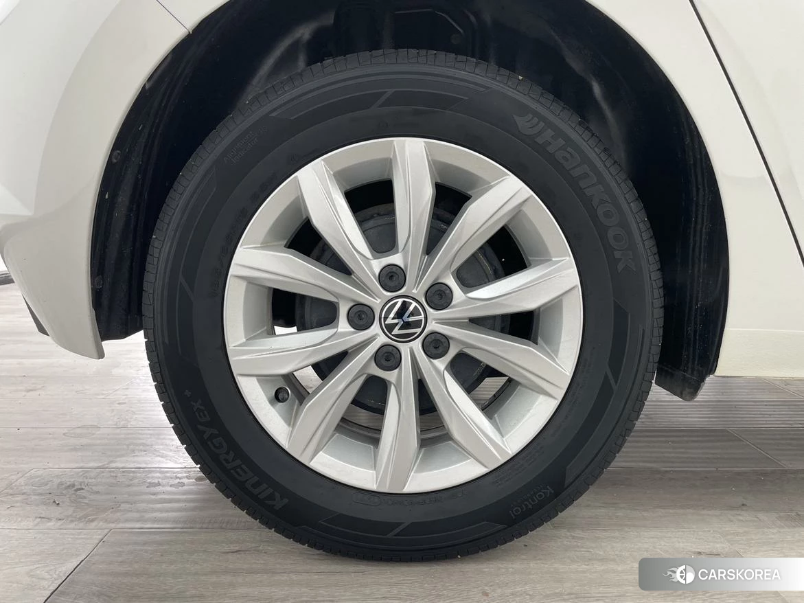 Volkswagen Polo 2021 Белый из Китая, фото 2