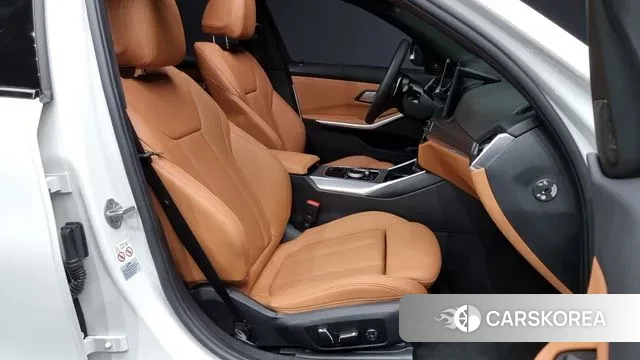 BMW 3 Series (G20) 2024 Белый из Кореи, фото 2