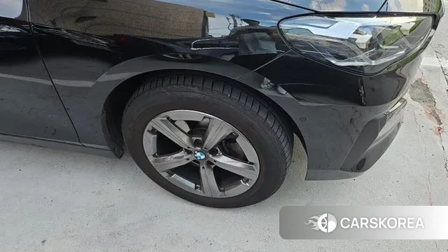 BMW 2 Series Active Tourer (U06) 2025 Черный из Кореи, фото 2