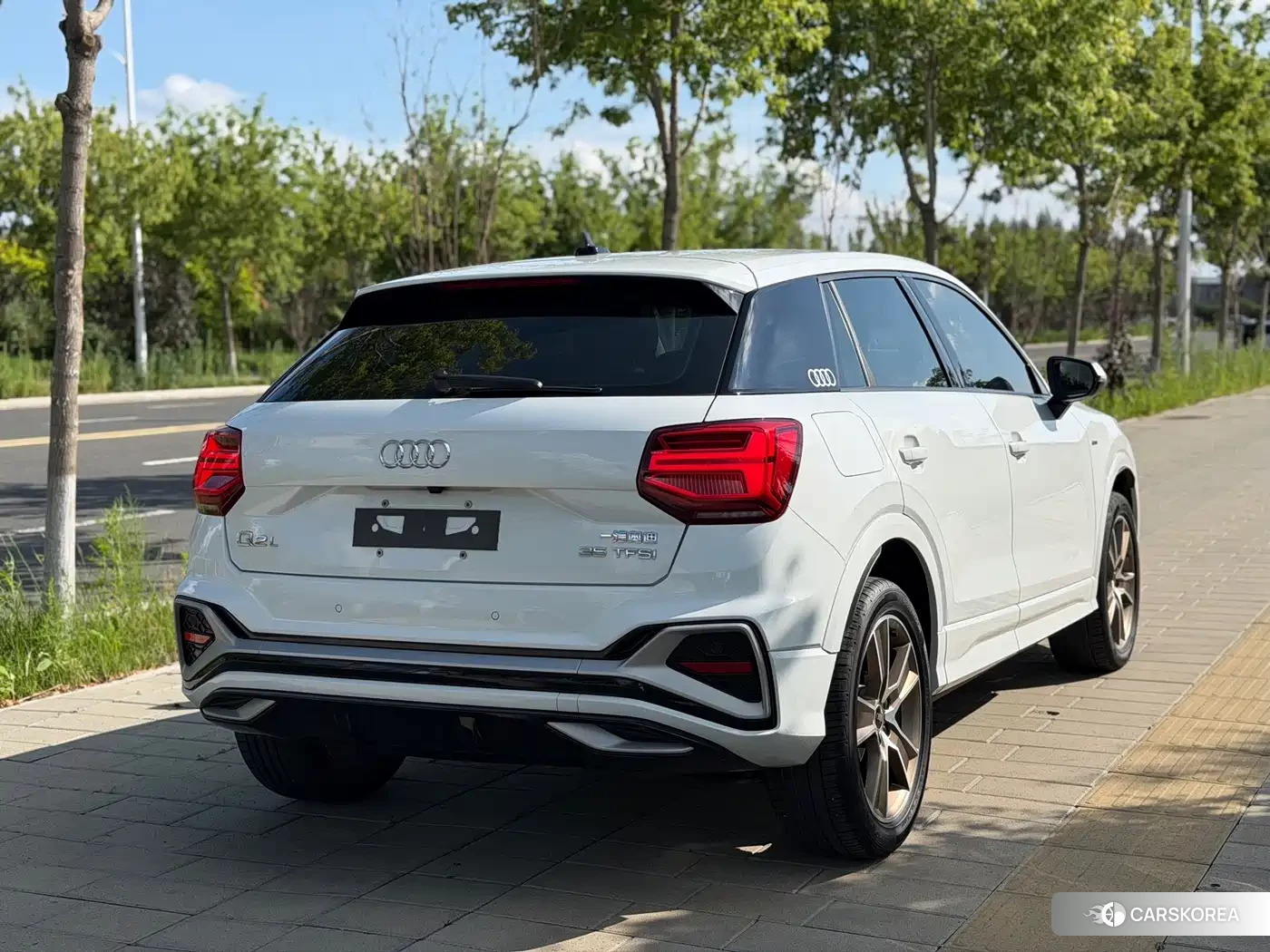 Audi Q2L 2023 Белый из Китая, фото 2