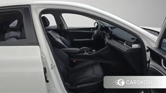 Kia K5 3rd generation 2020 Белый из Кореи, фото 2